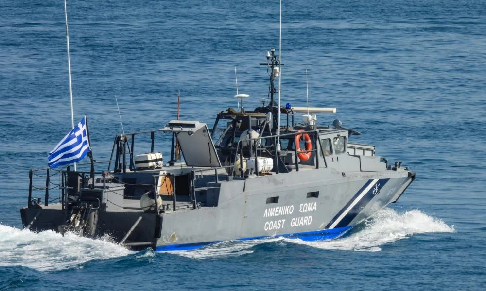 Συναγερμός στο Λιμενικό Βόλου: 4 άνδρες βγήκαν στα ανοιχτά με ανέμους 8 μποφόρ!